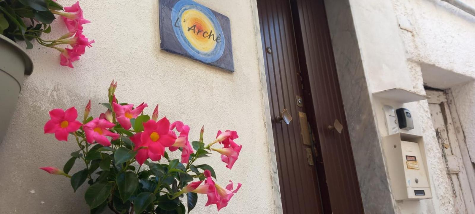L' Arche Apartment Castellaneta Exterior photo